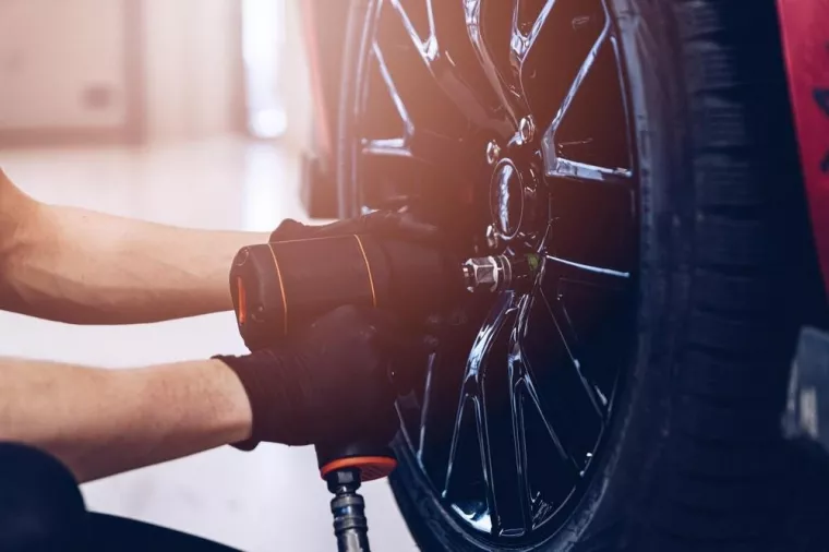 À qui faire appel pour le remplacement de jantes pour une Porsche ?, Montauban, CORDIERMOTOR